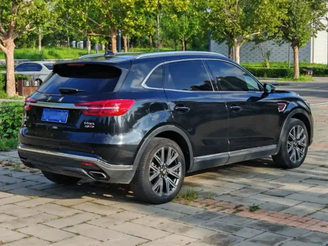 Hongqi HS5 — Фото автомобиля 4