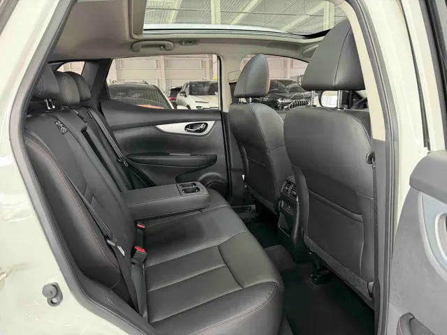 Nissan Qashqai — Фото автомобиля 16