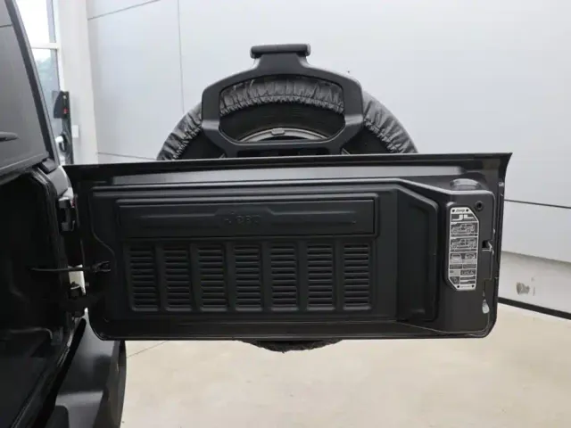Jeep Wrangler — Фото автомобиля 30