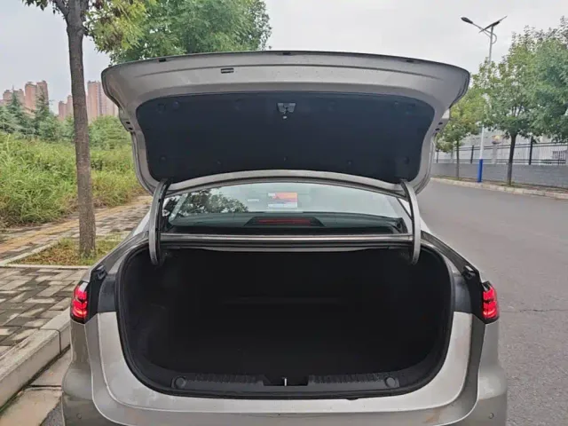 Geely Galaxy Stellar 6 — Фото автомобиля 18