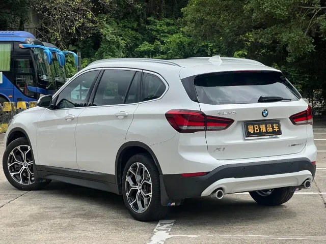 BMW X1 — Фото автомобиля 7