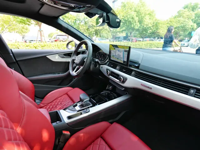 Audi S5 — Фото автомобиля 9