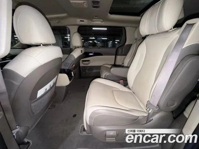 Kia Canival Carnival 4 поколение Бензин 7 мест Signature — Фото автомобиля 7