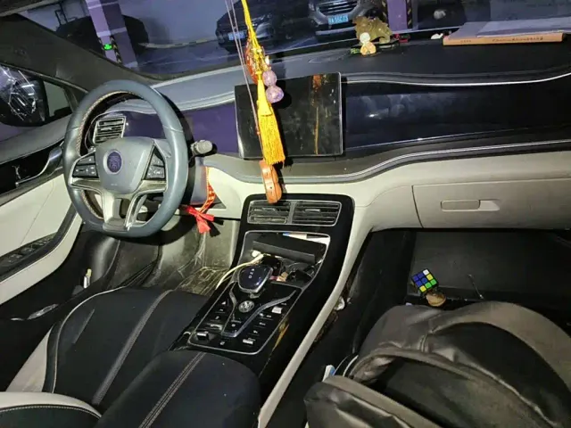 BYD Qin PLUS — Фото автомобиля 12