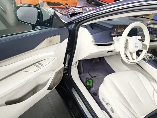 Buick Electra L7 — Фото автомобиля 15