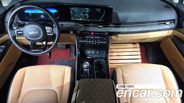 Kia Carnival Generation 4 — Фото автомобиля 10