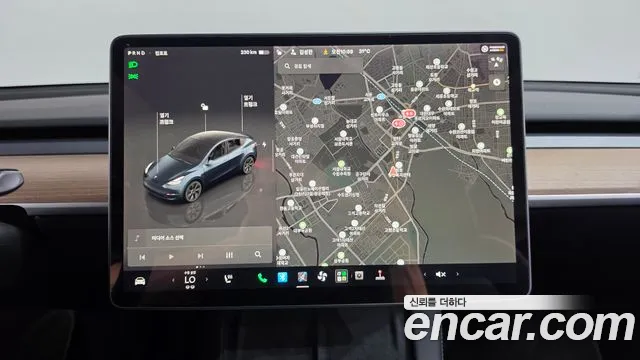 Tesla Model Y — Фото автомобиля 13