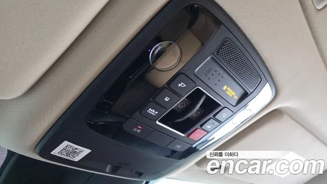 Kia Carnival Generation 4 — Фото автомобиля 23