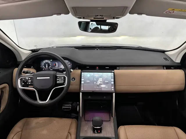 Land Rover Discovery Sport — Фото автомобиля 12