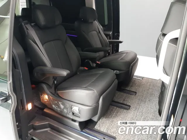 Hyundai Staria Staria 4WD Lounge 7 мест — Фото автомобиля 13