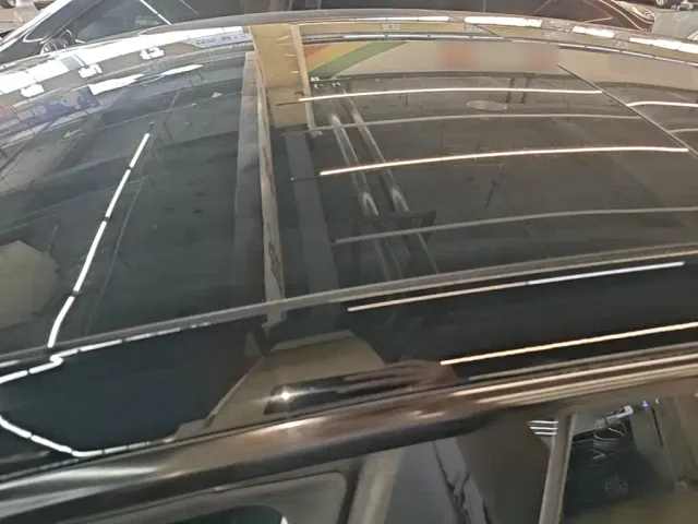 Tesla Model 3 — Фото автомобиля 19