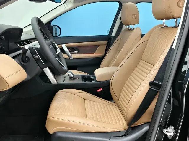 Land Rover Discovery Sport — Фото автомобиля 7