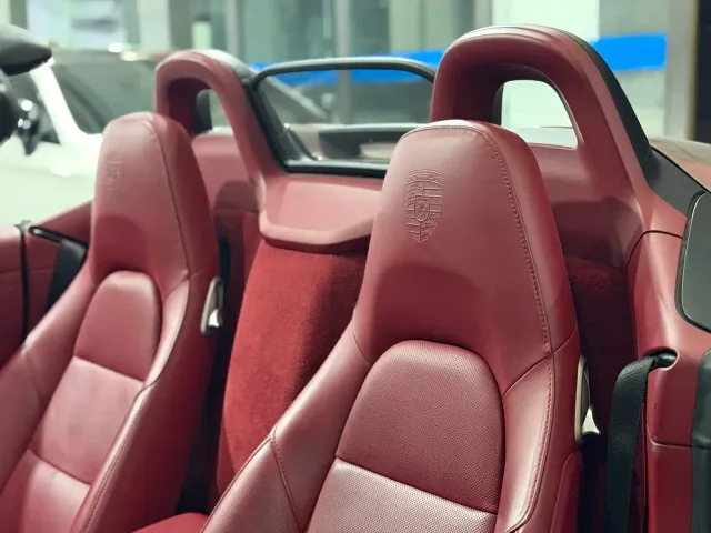 Porsche 718 — Фото автомобиля 9