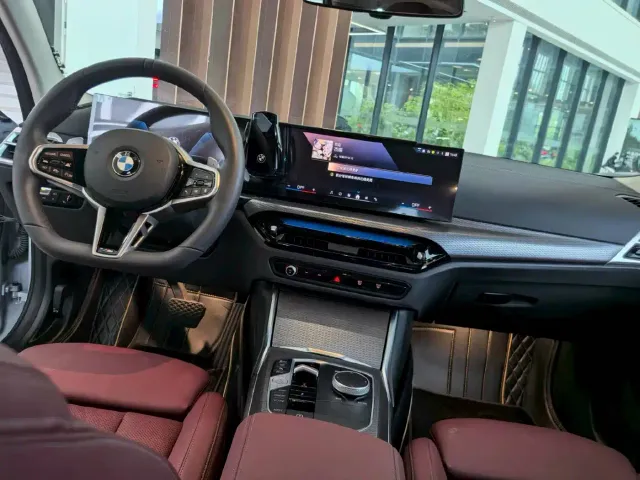 BMW 3 Series — Фото автомобиля 4