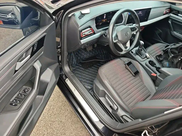 Volkswagen Lavida — Фото автомобиля 15