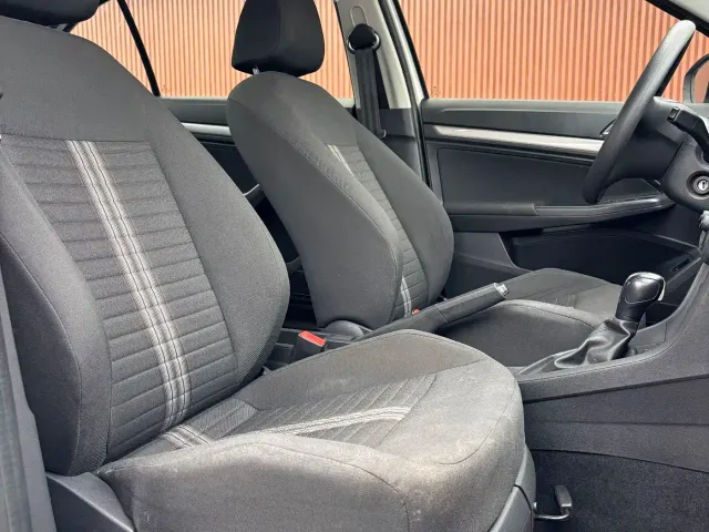 Volkswagen Lavida — Фото автомобиля 14