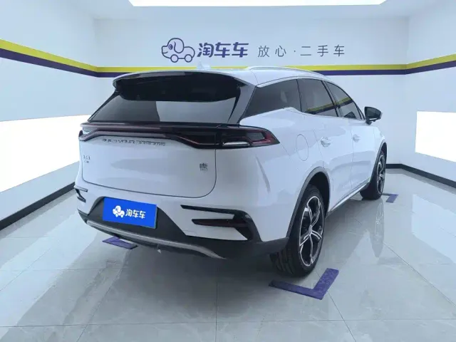 BYD Tang — Фото автомобиля 3