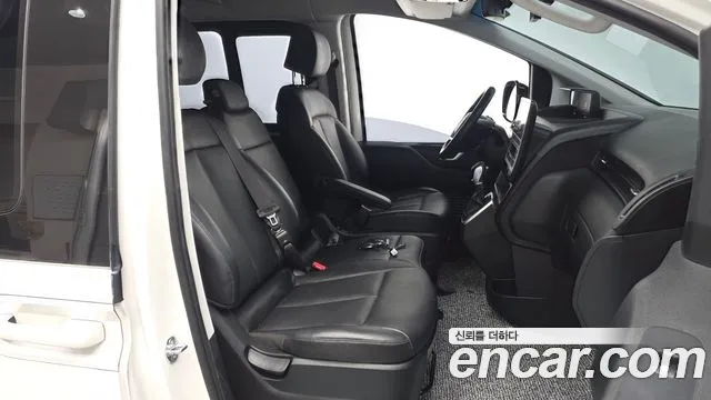 Hyundai Staria — Фото автомобиля 16