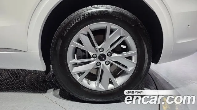 Genesis GV70 2.5T Бензин AWD — Фото автомобиля 16