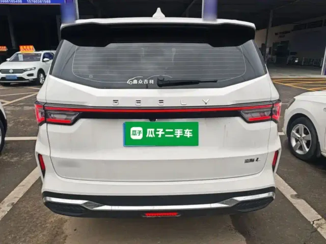 Geely Jiaji — Фото автомобиля 5