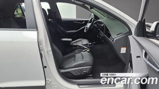 Kia Niro The All New — Фото автомобиля 11