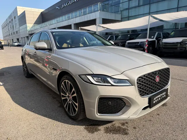 Jaguar XFL — Фото автомобиля 6