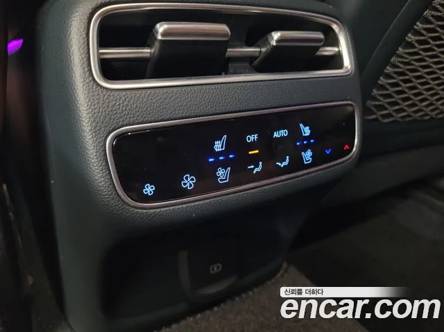 Genesis GV70 2.5T Бензин AWD — Фото автомобиля 19