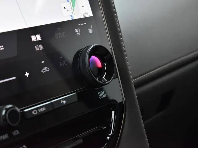 Toyota Alphard — Фото автомобиля 14