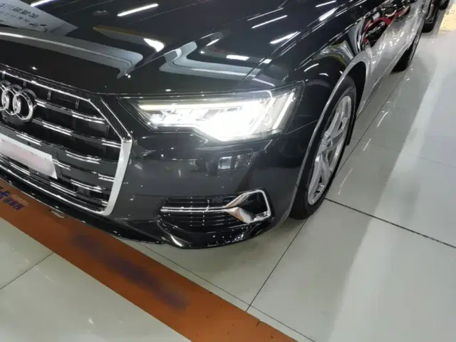 Audi A6L — Фото автомобиля 23