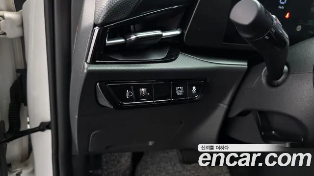 Kia Niro The All New — Фото автомобиля 24