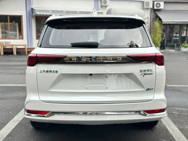 Wuling Victory — Фото автомобиля 15