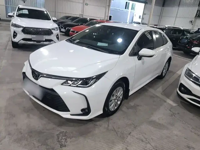 Фотография автомобиля — Toyota Corolla