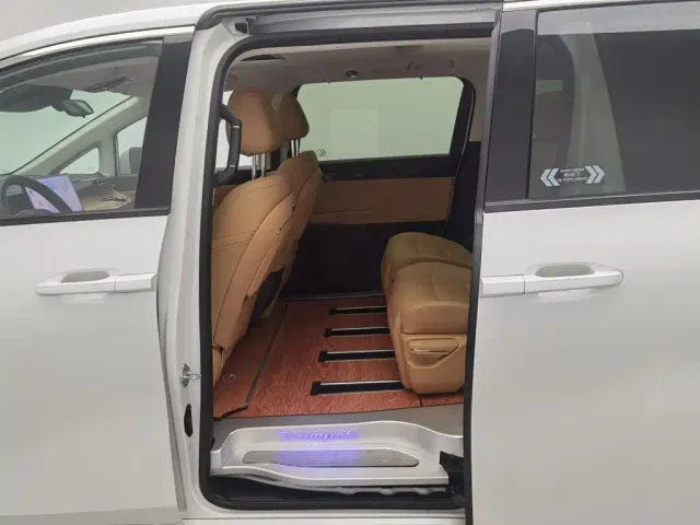 GAC Trumpchi E8 — Фото автомобиля 15