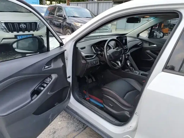Chevrolet Orlando — Фото автомобиля 15