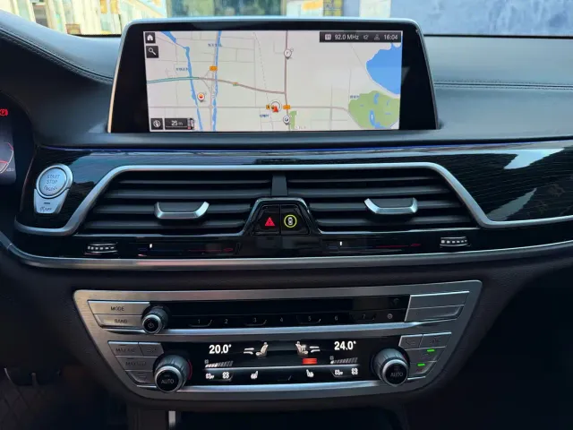 BMW 7 Series — Фото автомобиля 16
