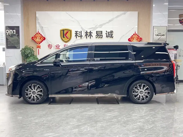 GAC Trumpchi E9 — Фото автомобиля 7