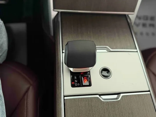 Land Rover Range Rover — Фото автомобиля 13