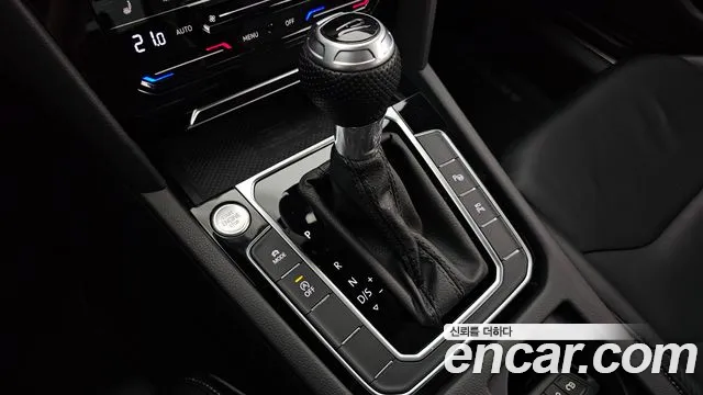 Volkswagen Arteon Arteon 2.0 TDI R-LINE 4Motion — Фото автомобиля 9