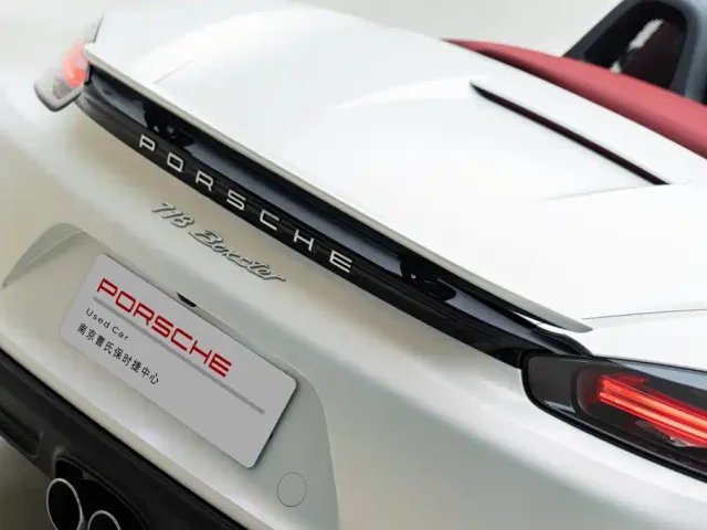 Porsche 718 — Фото автомобиля 6