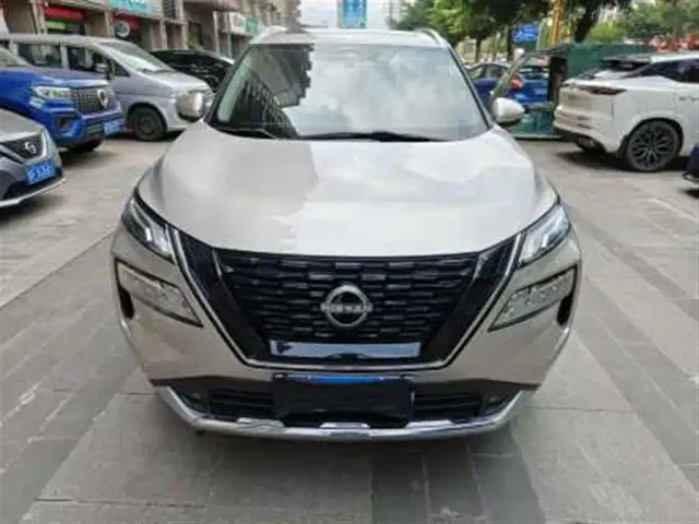 Nissan X-Trail — Фото автомобиля 2