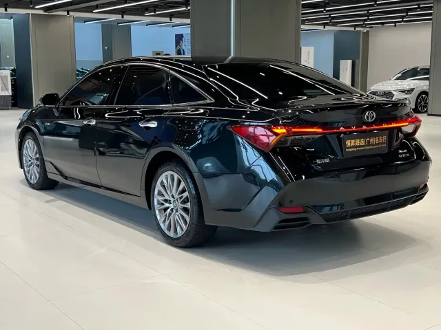 Toyota Avalon 2024 Model Hybrid 2.5L XLE Prestige Edition — Фото автомобиля 5