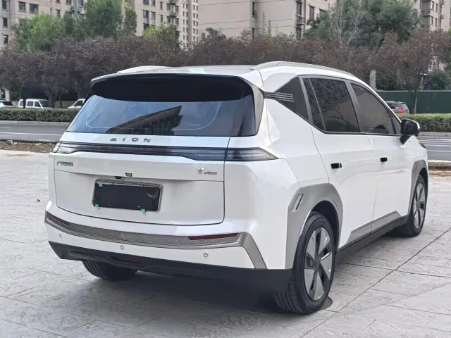 GAC Aion Y — Фото автомобиля 9