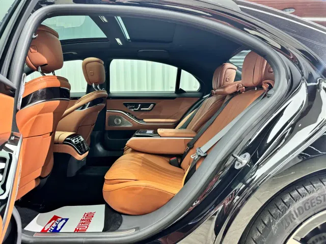 Mercedes-Benz S-Class — Фото автомобиля 8