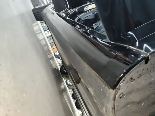 Tesla Model 3 — Фото автомобиля 20