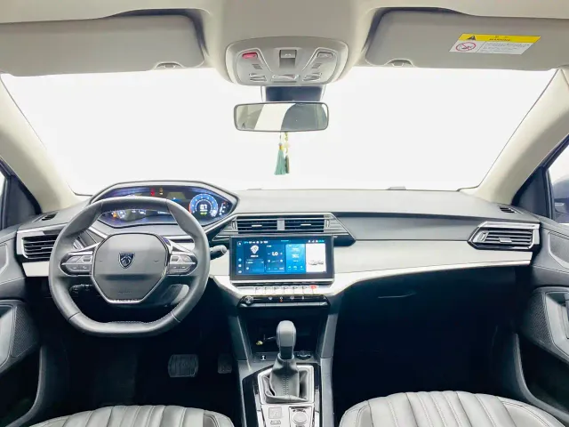 Peugeot 408 — Фото автомобиля 7