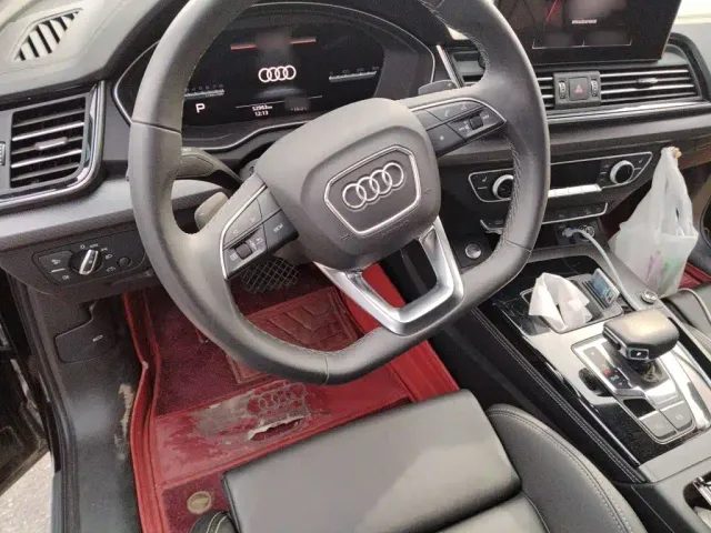 Audi Q5L — Фото автомобиля 6