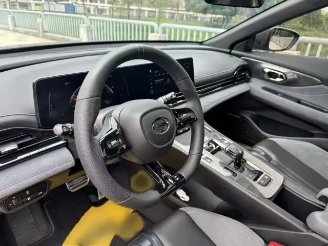 GAC Trumpchi Trumpchi Emkoo 2024 Model 400T Auto Shadow Leopard R PRO Edition — Фото автомобиля 12