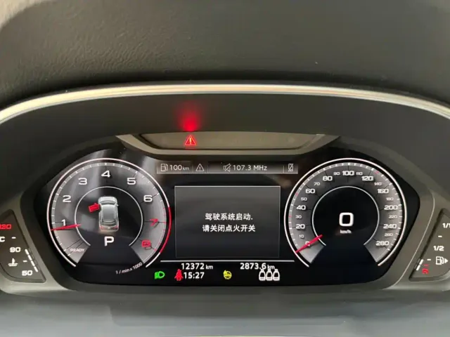 Audi Q3 — Фото автомобиля 10
