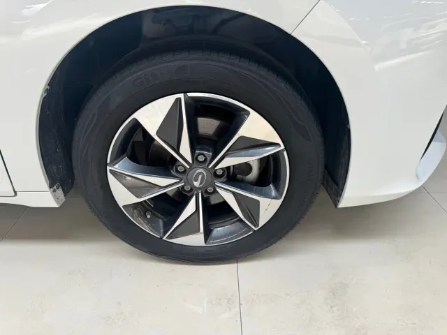 GAC Trumpchi M6 — Фото автомобиля 11