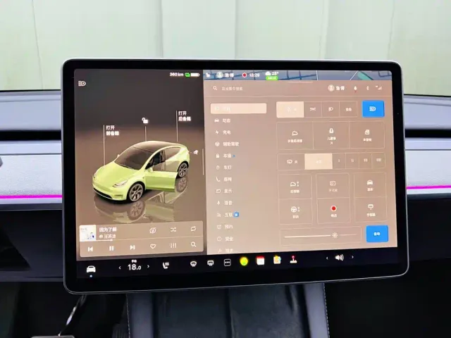 Tesla Model Y — Фото автомобиля 13